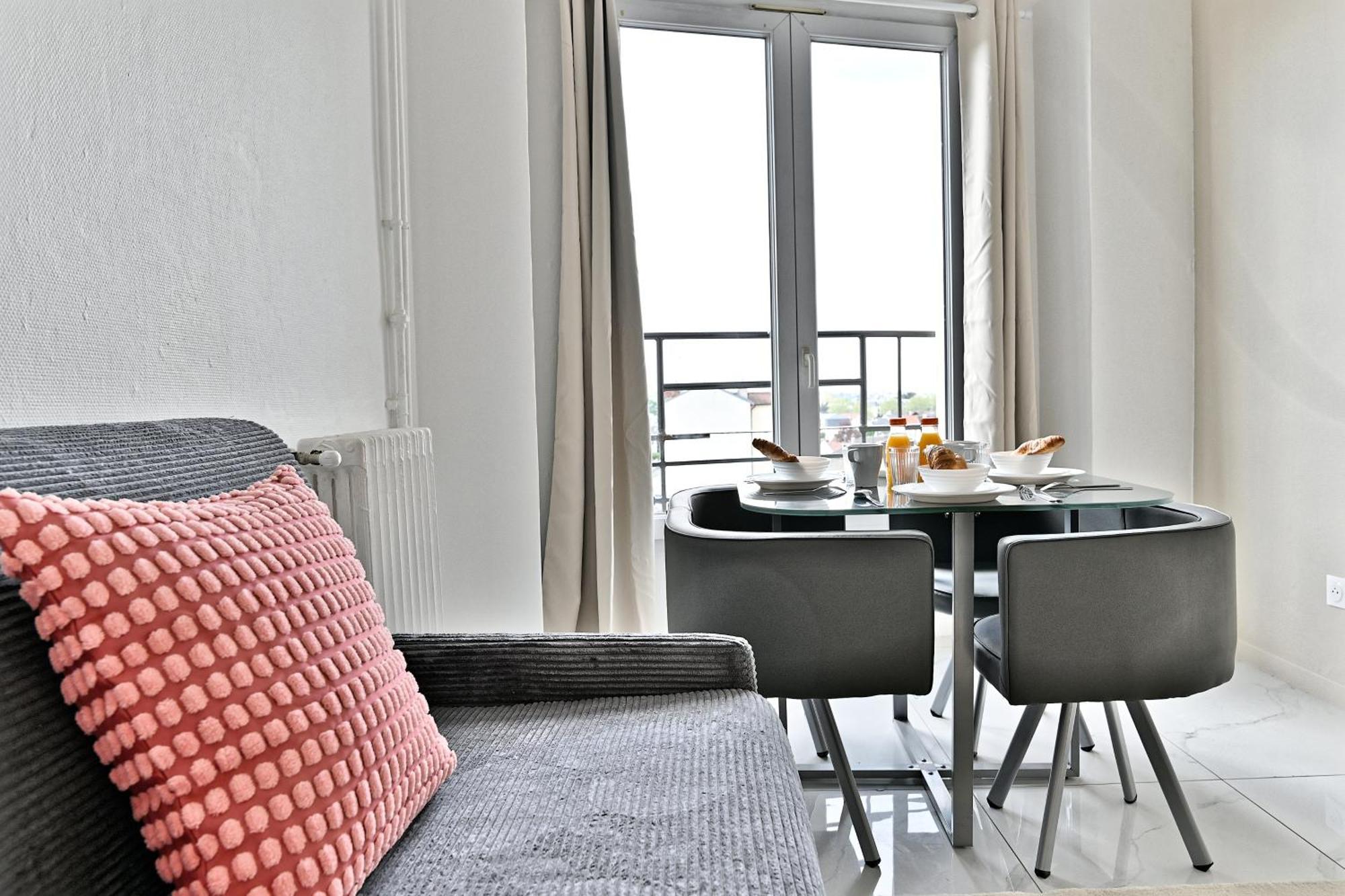 Paisible Et Moderne - Apartment Gagny